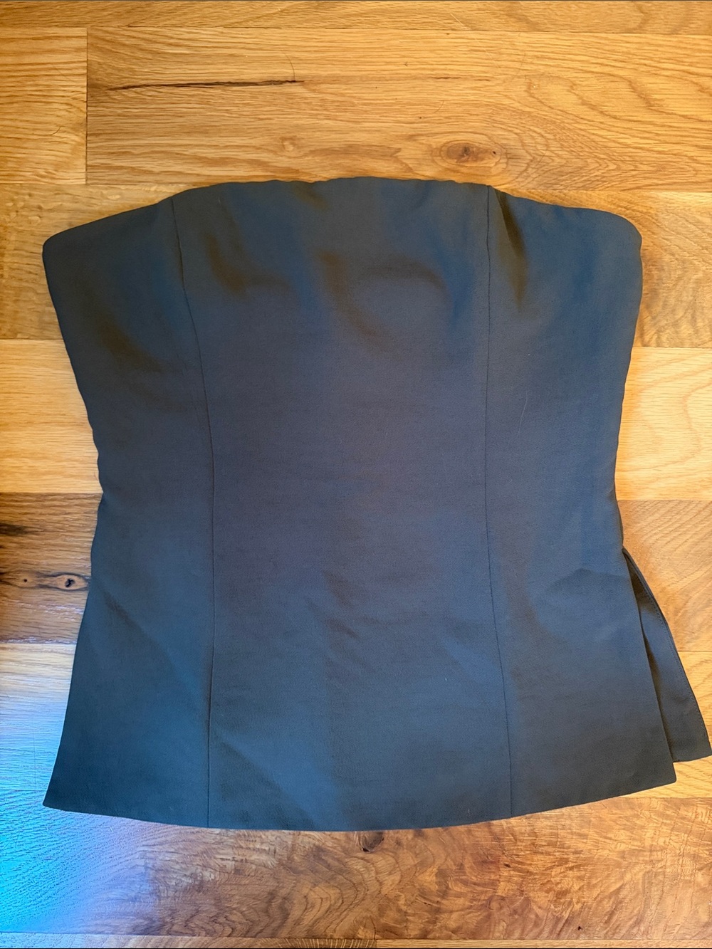 Aritzia Wilfred strapless top size 4 in a deep green